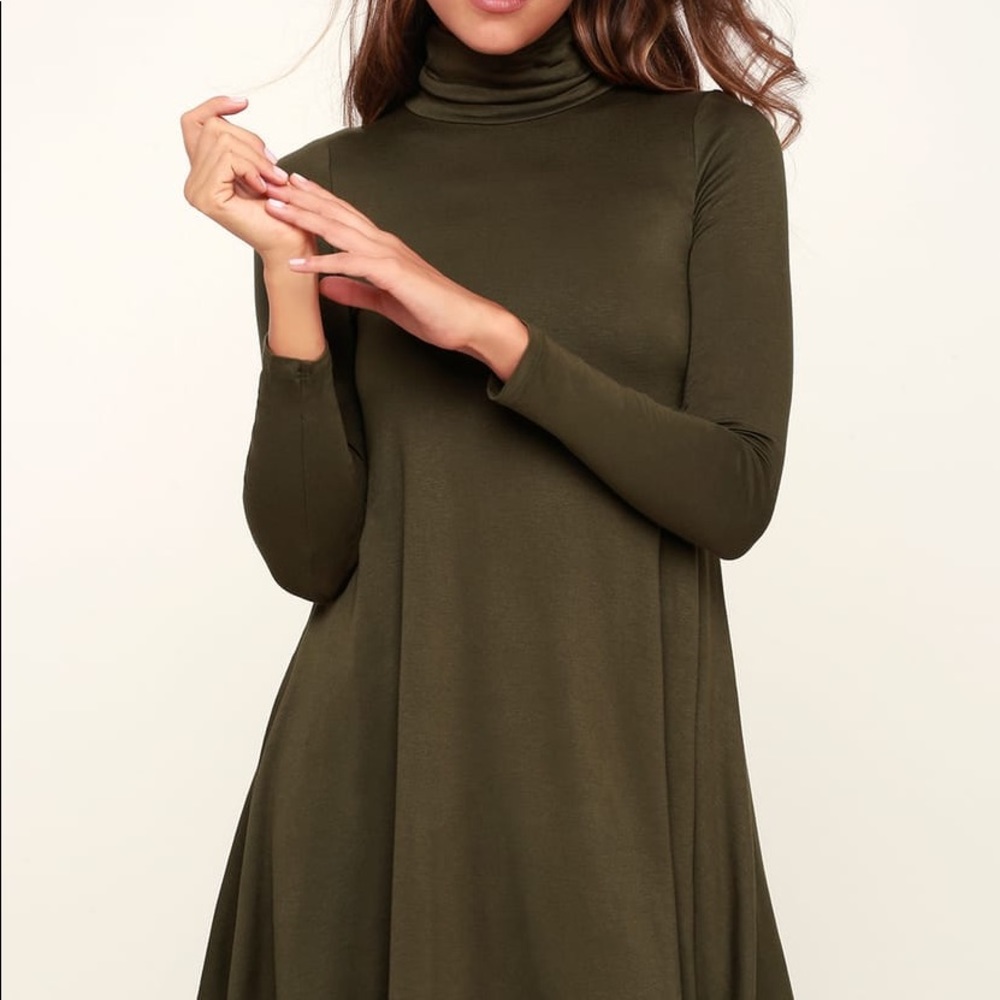 Lulu’s NWT Olive green swing dress
